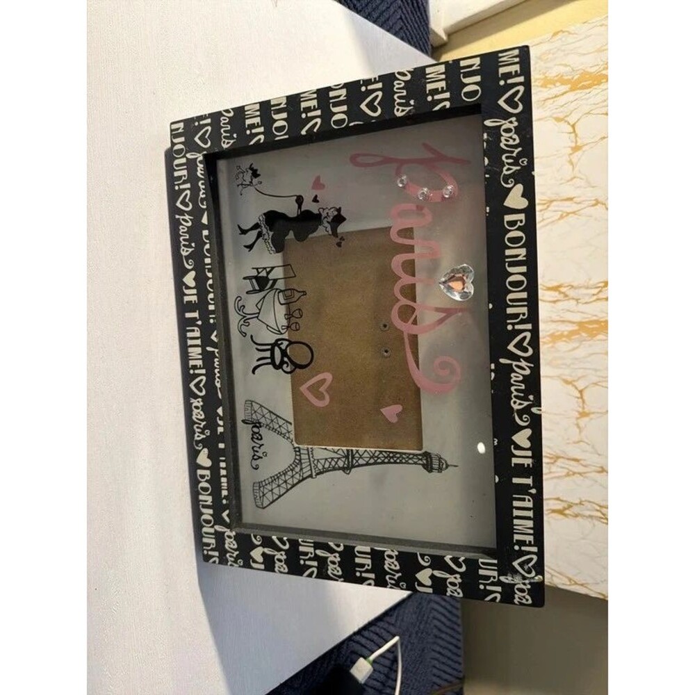 Bonjour picture frame